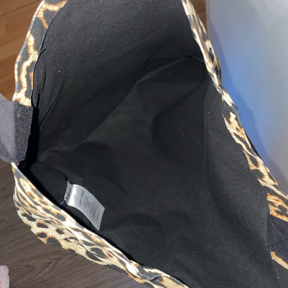 Yes Saint Laurent leopard tote bag 🐆 - Picture 10 of 10
